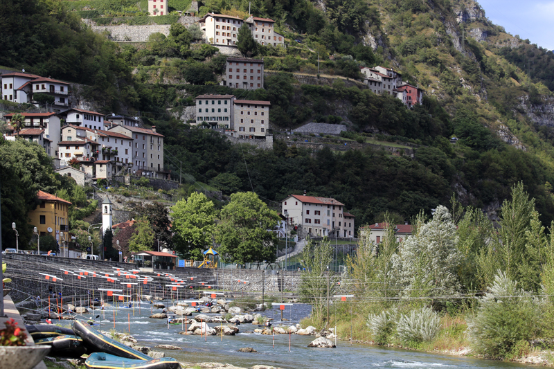 2017-09-04_160358 trentino-suedtirol-2017.jpg - Valstagna - Traingsstrecke fr Wildwasserkanuten